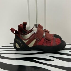 Butora endeavor climbing shoes red black